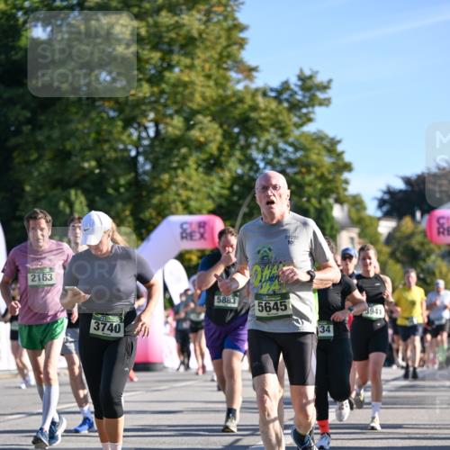 07.09.2025 - BARMER Alsterlauf Dr. Thomas Lammeyer http://msf.ph/oto/8711736 07.09.2025 09:40:08 Laufen 2163, 3740, 5883, 5645, 10, 34, 3941 meine-sportfotos.de