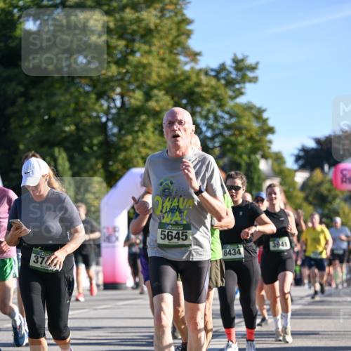 07.09.2025 - BARMER Alsterlauf Dr. Thomas Lammeyer http://msf.ph/oto/8711740 07.09.2025 09:40:09 Laufen 37, 5645, 3941, 8434 meine-sportfotos.de