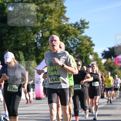 07.09.2025 - BARMER Alsterlauf Dr. Thomas Lammeyer http://msf.ph/oto/8711741 07.09.2025 09:40:09 Laufen 3740, 5645, 3941, 8434 meine-sportfotos.de