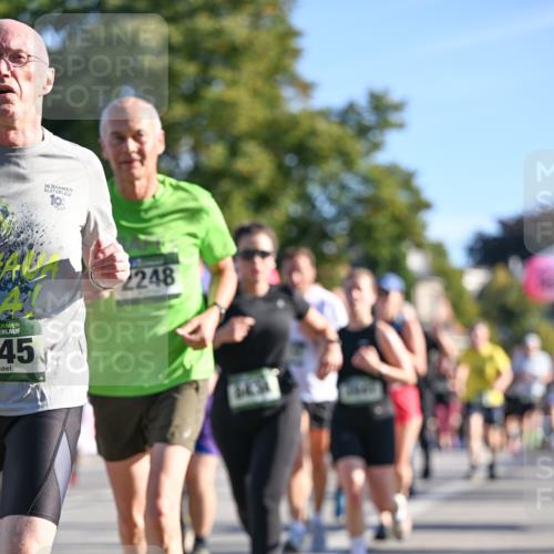 07.09.2025 - BARMER Alsterlauf Dr. Thomas Lammeyer http://msf.ph/oto/8711747 07.09.2025 09:40:10 Laufen 45, 36, 2248, 44 meine-sportfotos.de