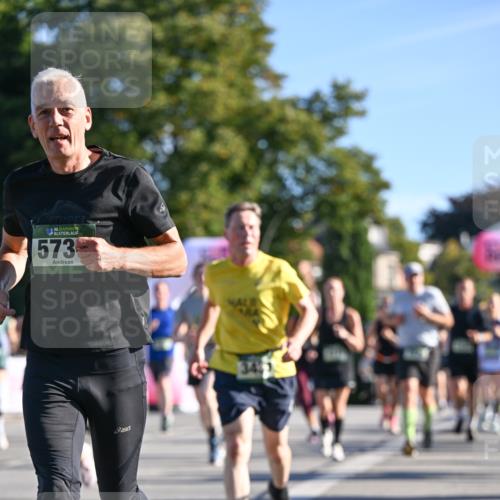 07.09.2025 - BARMER Alsterlauf Dr. Thomas Lammeyer http://msf.ph/oto/8711777 07.09.2025 09:40:15 Laufen 36, 573, 34 meine-sportfotos.de