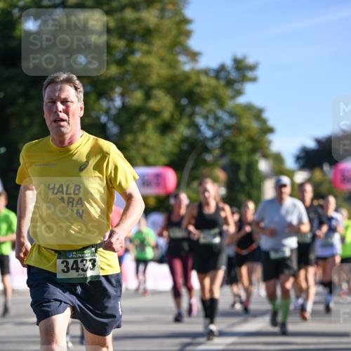 07.09.2025 - BARMER Alsterlauf Dr. Thomas Lammeyer http://msf.ph/oto/8711785 07.09.2025 09:40:16 Laufen 36, 3433 meine-sportfotos.de