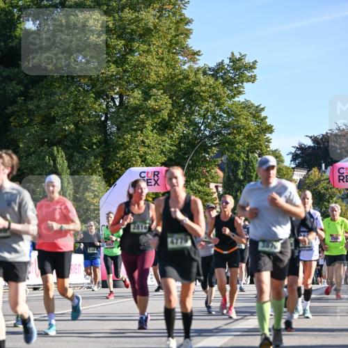 07.09.2025 - BARMER Alsterlauf Dr. Thomas Lammeyer http://msf.ph/oto/8711792 07.09.2025 09:40:17 Laufen 4093, 2814, 61, 3870, 64, 2506 meine-sportfotos.de