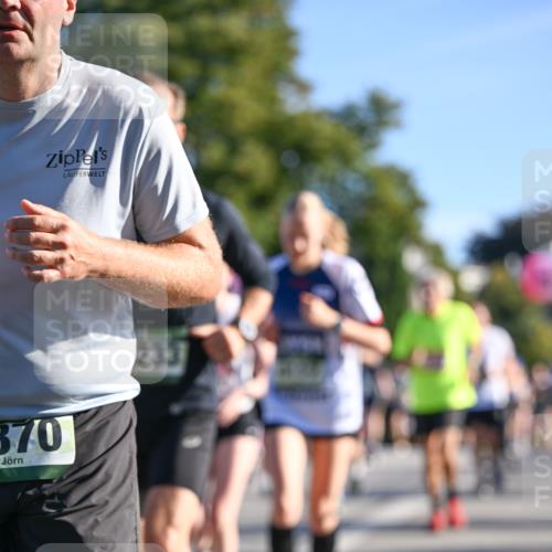 07.09.2025 - BARMER Alsterlauf Dr. Thomas Lammeyer http://msf.ph/oto/8711815 07.09.2025 09:40:21 Laufen 370 meine-sportfotos.de
