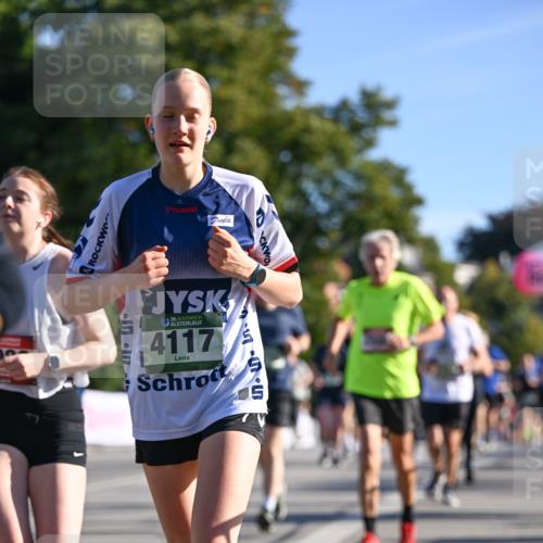 07.09.2025 - BARMER Alsterlauf Dr. Thomas Lammeyer http://msf.ph/oto/8711822 07.09.2025 09:40:22 Laufen 4117 meine-sportfotos.de