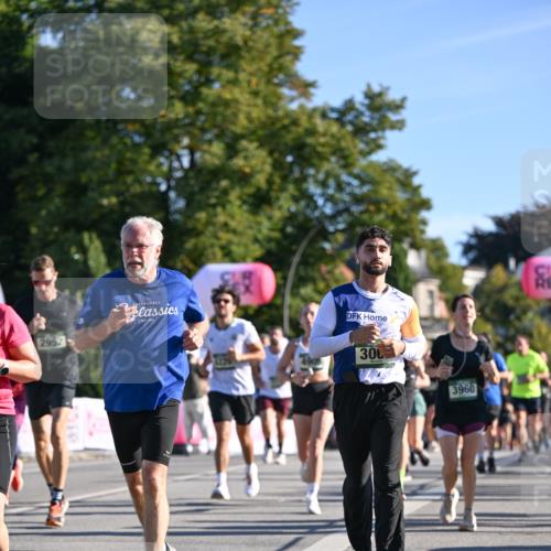 07.09.2025 - BARMER Alsterlauf Dr. Thomas Lammeyer http://msf.ph/oto/8711879 07.09.2025 09:40:31 Laufen 2952, 306, 3960 meine-sportfotos.de