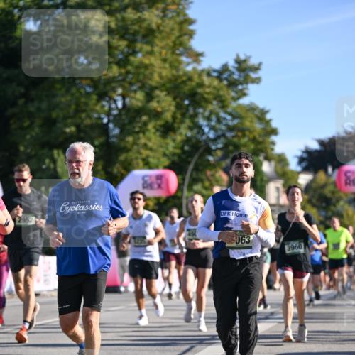 07.09.2025 - BARMER Alsterlauf Dr. Thomas Lammeyer http://msf.ph/oto/8711880 07.09.2025 09:40:31 Laufen 1996, 063, 3960 meine-sportfotos.de