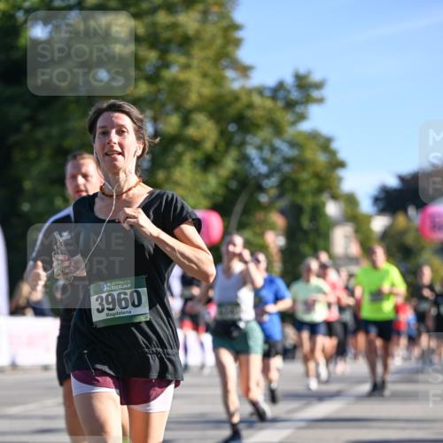 07.09.2025 - BARMER Alsterlauf Dr. Thomas Lammeyer http://msf.ph/oto/8711901 07.09.2025 09:40:35 Laufen 3960 meine-sportfotos.de