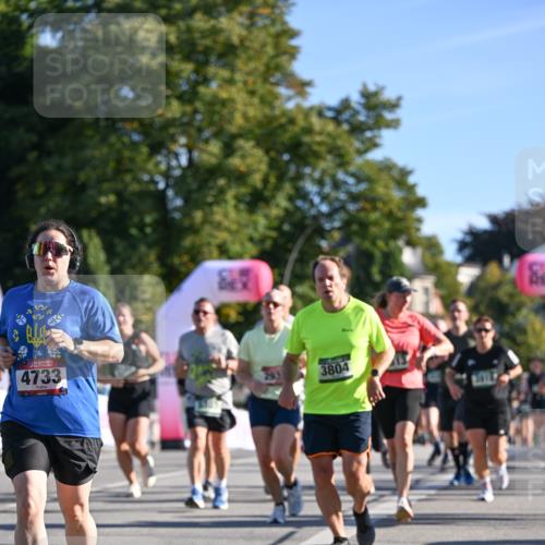 07.09.2025 - BARMER Alsterlauf Dr. Thomas Lammeyer http://msf.ph/oto/8711922 07.09.2025 09:40:38 Laufen 4733, 3804 meine-sportfotos.de