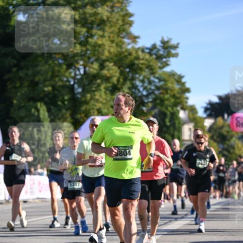 07.09.2025 - BARMER Alsterlauf Dr. Thomas Lammeyer http://msf.ph/oto/8711929 07.09.2025 09:40:39 Laufen 5307, 3804 meine-sportfotos.de