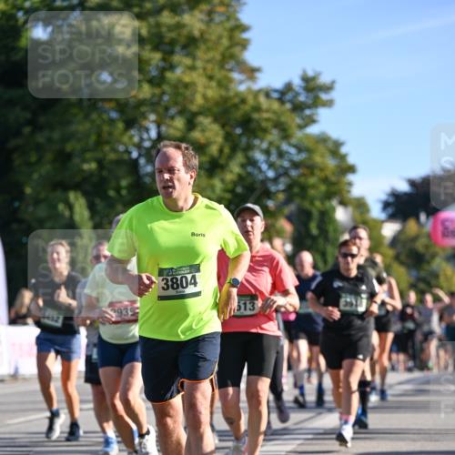 07.09.2025 - BARMER Alsterlauf Dr. Thomas Lammeyer http://msf.ph/oto/8711933 07.09.2025 09:40:39 Laufen 939, 3804, 513 meine-sportfotos.de