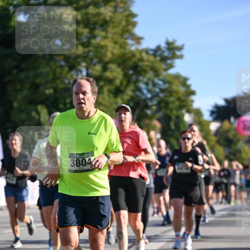 07.09.2025 - BARMER Alsterlauf Dr. Thomas Lammeyer http://msf.ph/oto/8711935 07.09.2025 09:40:40 Laufen 36, 3804 meine-sportfotos.de