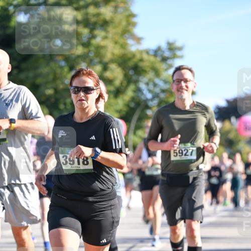 07.09.2025 - BARMER Alsterlauf Dr. Thomas Lammeyer http://msf.ph/oto/8711952 07.09.2025 09:40:42 Laufen 3918, 5927 meine-sportfotos.de