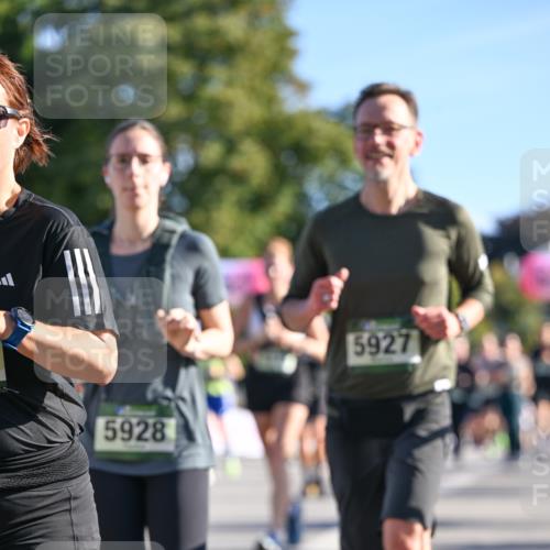 07.09.2025 - BARMER Alsterlauf Dr. Thomas Lammeyer http://msf.ph/oto/8711957 07.09.2025 09:40:43 Laufen 5928, 6, 5927 meine-sportfotos.de