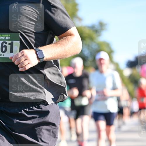 07.09.2025 - BARMER Alsterlauf Dr. Thomas Lammeyer http://msf.ph/oto/8712026 07.09.2025 09:40:56 Laufen 611 meine-sportfotos.de