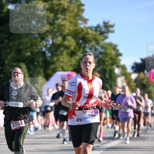 07.09.2025 - BARMER Alsterlauf Dr. Thomas Lammeyer http://msf.ph/oto/8712106 07.09.2025 09:41:10 Laufen 2782 meine-sportfotos.de
