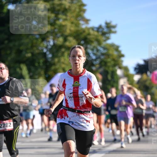 07.09.2025 - BARMER Alsterlauf Dr. Thomas Lammeyer http://msf.ph/oto/8712108 07.09.2025 09:41:11 Laufen 2782 meine-sportfotos.de