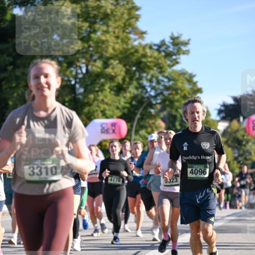 07.09.2025 - BARMER Alsterlauf Dr. Thomas Lammeyer http://msf.ph/oto/8712138 07.09.2025 09:41:16 Laufen 3310, 4178, 5923, 4096 meine-sportfotos.de