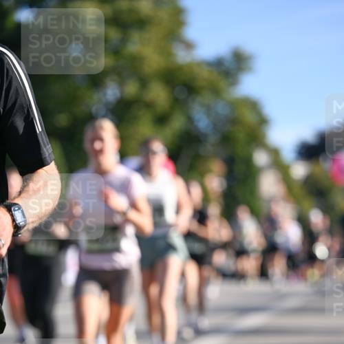 07.09.2025 - BARMER Alsterlauf Dr. Thomas Lammeyer http://msf.ph/oto/8712153 07.09.2025 09:41:18 Laufen  meine-sportfotos.de