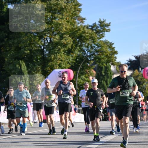 07.09.2025 - BARMER Alsterlauf Dr. Thomas Lammeyer http://msf.ph/oto/8712185 07.09.2025 09:41:24 Laufen 5554, 4710, 5333, 2591, 2130, 60, 2744 meine-sportfotos.de