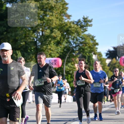 07.09.2025 - BARMER Alsterlauf Dr. Thomas Lammeyer http://msf.ph/oto/8712205 07.09.2025 09:41:27 Laufen 2130, 5478, 2218 meine-sportfotos.de