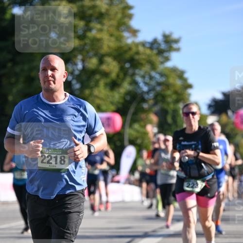 07.09.2025 - BARMER Alsterlauf Dr. Thomas Lammeyer http://msf.ph/oto/8712224 07.09.2025 09:41:30 Laufen 636, 2218 meine-sportfotos.de