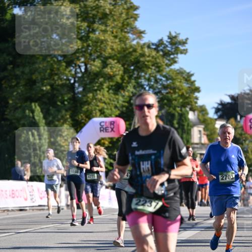 07.09.2025 - BARMER Alsterlauf Dr. Thomas Lammeyer http://msf.ph/oto/8712230 07.09.2025 09:41:31 Laufen 5588, 4777, 2237, 2703 meine-sportfotos.de