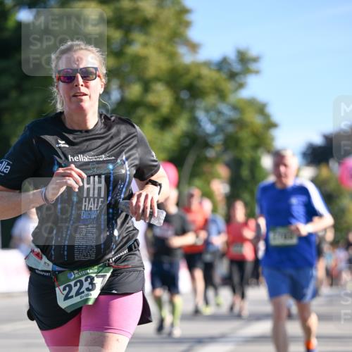 07.09.2025 - BARMER Alsterlauf Dr. Thomas Lammeyer http://msf.ph/oto/8712236 07.09.2025 09:41:32 Laufen 2237, 44 meine-sportfotos.de