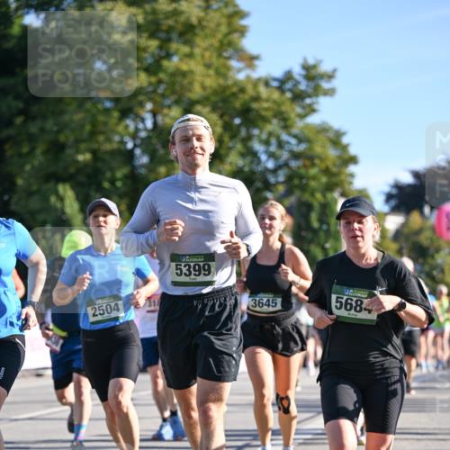 07.09.2025 - BARMER Alsterlauf Dr. Thomas Lammeyer http://msf.ph/oto/8712329 07.09.2025 09:41:49 Laufen 2504, 5399, 3645, 5684 meine-sportfotos.de