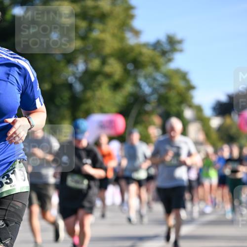 07.09.2025 - BARMER Alsterlauf Dr. Thomas Lammeyer http://msf.ph/oto/8712356 07.09.2025 09:41:53 Laufen 31 meine-sportfotos.de