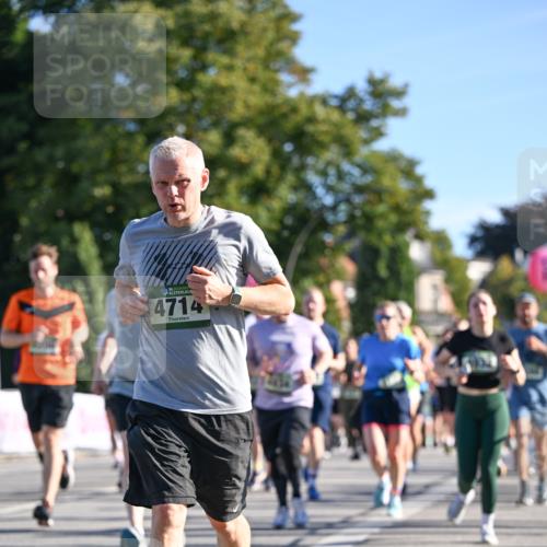 07.09.2025 - BARMER Alsterlauf Dr. Thomas Lammeyer http://msf.ph/oto/8712371 07.09.2025 09:41:55 Laufen 36, 4714 meine-sportfotos.de