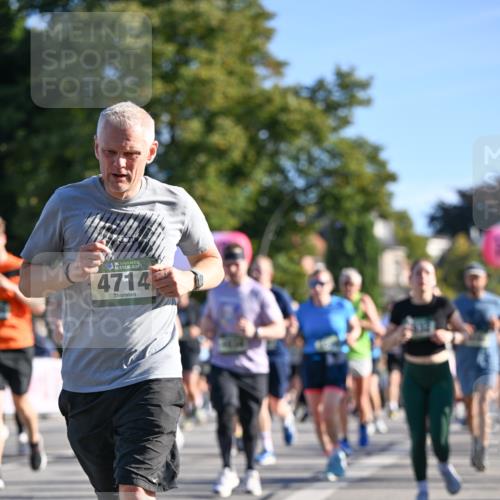 07.09.2025 - BARMER Alsterlauf Dr. Thomas Lammeyer http://msf.ph/oto/8712374 07.09.2025 09:41:56 Laufen 36, 4714 meine-sportfotos.de