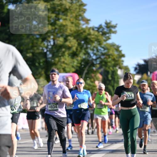 07.09.2025 - BARMER Alsterlauf Dr. Thomas Lammeyer http://msf.ph/oto/8712380 07.09.2025 09:41:56 Laufen 6129, 4934, 932, 8288 meine-sportfotos.de