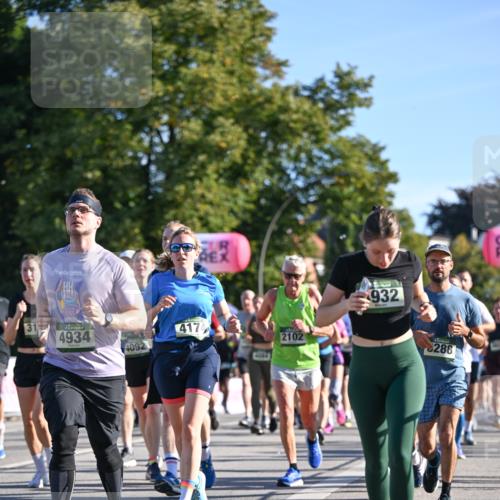 07.09.2025 - BARMER Alsterlauf Dr. Thomas Lammeyer http://msf.ph/oto/8712385 07.09.2025 09:41:57 Laufen 31, 4934, 4092, 417, 2102, 932, 288 meine-sportfotos.de