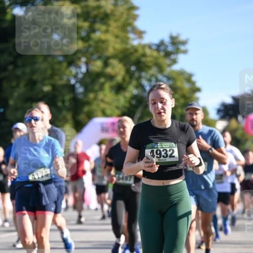 07.09.2025 - BARMER Alsterlauf Dr. Thomas Lammeyer http://msf.ph/oto/8712391 07.09.2025 09:41:58 Laufen 4174, 36, 4932 meine-sportfotos.de
