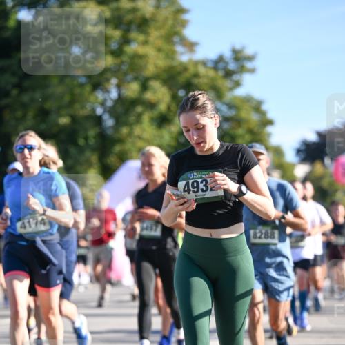 07.09.2025 - BARMER Alsterlauf Dr. Thomas Lammeyer http://msf.ph/oto/8712392 07.09.2025 09:41:58 Laufen 4174, 36, 4932, 8288 meine-sportfotos.de