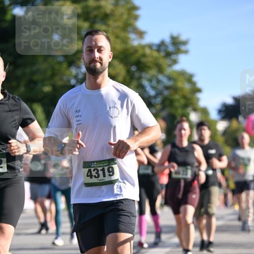 07.09.2025 - BARMER Alsterlauf Dr. Thomas Lammeyer http://msf.ph/oto/8712425 07.09.2025 09:42:03 Laufen 36, 4319 meine-sportfotos.de