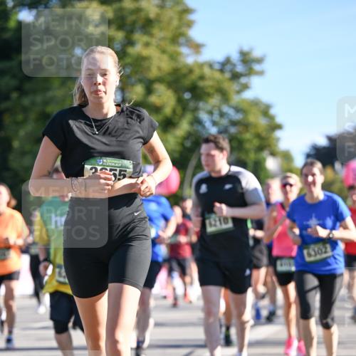 07.09.2025 - BARMER Alsterlauf Dr. Thomas Lammeyer http://msf.ph/oto/8712478 07.09.2025 09:42:13 Laufen 36, 2655, 1210, 6302 meine-sportfotos.de