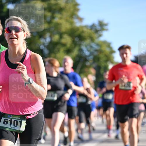 07.09.2025 - BARMER Alsterlauf Dr. Thomas Lammeyer http://msf.ph/oto/8712501 07.09.2025 09:42:16 Laufen 36, 6101, 64 meine-sportfotos.de