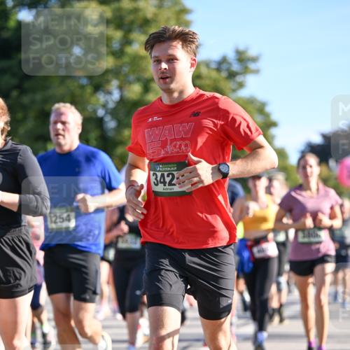 07.09.2025 - BARMER Alsterlauf Dr. Thomas Lammeyer http://msf.ph/oto/8712508 07.09.2025 09:42:17 Laufen 1254, 36, 342, 3406 meine-sportfotos.de