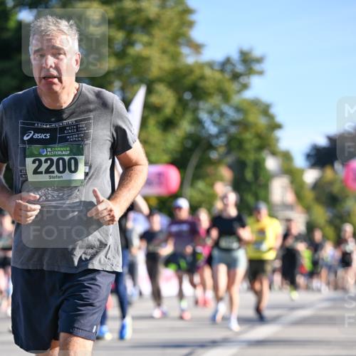 07.09.2025 - BARMER Alsterlauf Dr. Thomas Lammeyer http://msf.ph/oto/8712563 07.09.2025 09:42:26 Laufen 1949, 36, 2200 meine-sportfotos.de