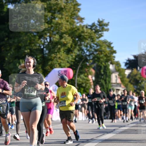 07.09.2025 - BARMER Alsterlauf Dr. Thomas Lammeyer http://msf.ph/oto/8712581 07.09.2025 09:42:28 Laufen 5521, 3, 5262 meine-sportfotos.de
