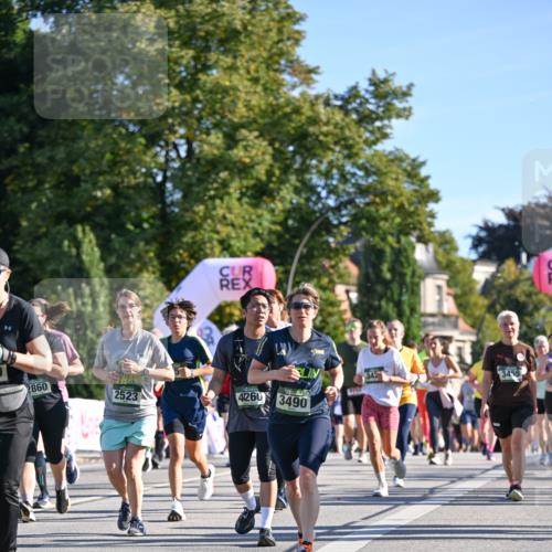 07.09.2025 - BARMER Alsterlauf Dr. Thomas Lammeyer http://msf.ph/oto/8712623 07.09.2025 09:42:36 Laufen 342, 2860, 2523, 4260, 3490, 3455 meine-sportfotos.de