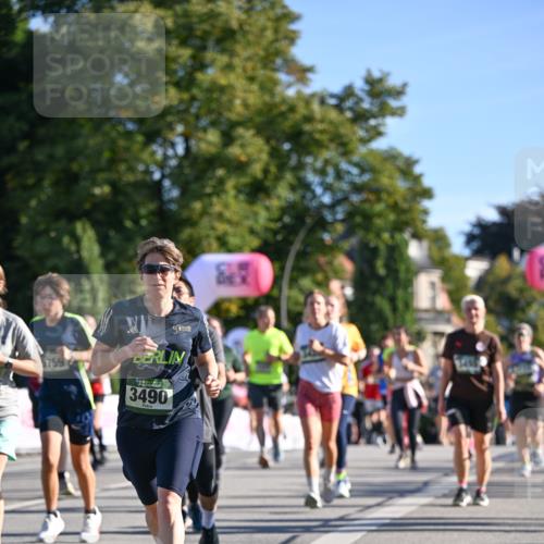 07.09.2025 - BARMER Alsterlauf Dr. Thomas Lammeyer http://msf.ph/oto/8712633 07.09.2025 09:42:37 Laufen 5759, 3490 meine-sportfotos.de