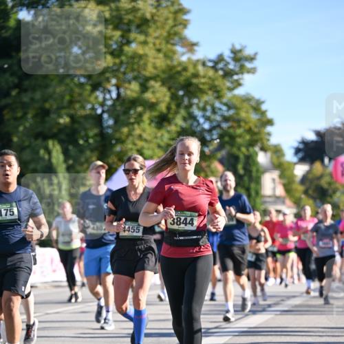 07.09.2025 - BARMER Alsterlauf Dr. Thomas Lammeyer http://msf.ph/oto/8712705 07.09.2025 09:42:50 Laufen 175, 4455, 3844 meine-sportfotos.de