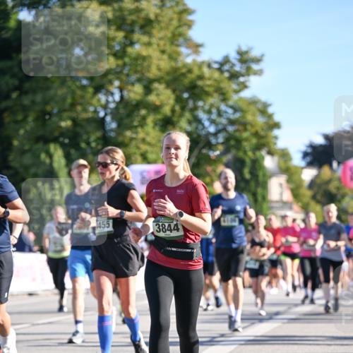 07.09.2025 - BARMER Alsterlauf Dr. Thomas Lammeyer http://msf.ph/oto/8712707 07.09.2025 09:42:51 Laufen 455, 3844, 4130 meine-sportfotos.de