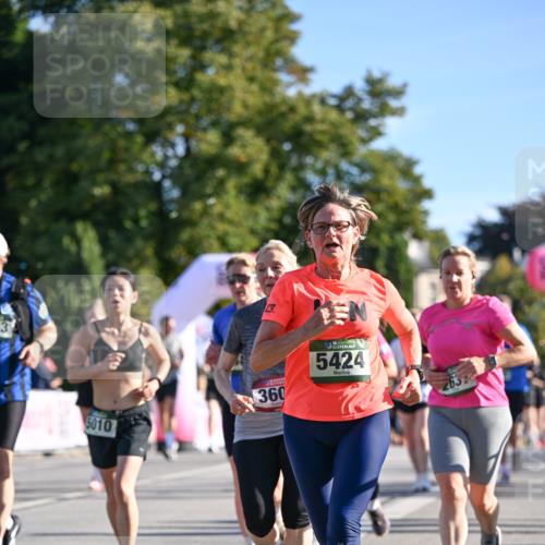07.09.2025 - BARMER Alsterlauf Dr. Thomas Lammeyer http://msf.ph/oto/8712738 07.09.2025 09:42:55 Laufen 5010, 360, 36, 5424 meine-sportfotos.de