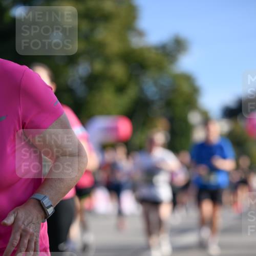 07.09.2025 - BARMER Alsterlauf Dr. Thomas Lammeyer http://msf.ph/oto/8712757 07.09.2025 09:42:58 Laufen 4 meine-sportfotos.de