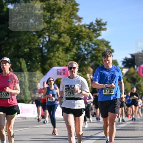 07.09.2025 - BARMER Alsterlauf Dr. Thomas Lammeyer http://msf.ph/oto/8712764 07.09.2025 09:43:00 Laufen 3825, 5402, 5897 meine-sportfotos.de