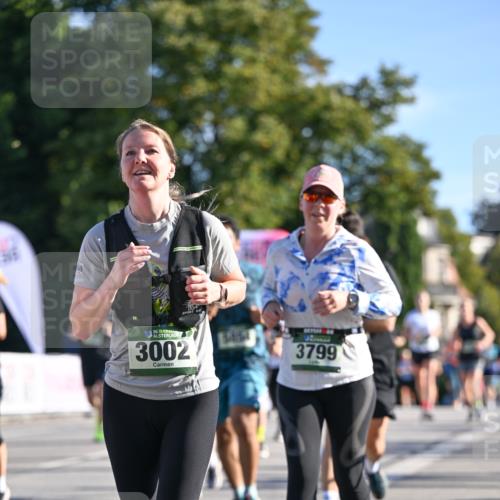07.09.2025 - BARMER Alsterlauf Dr. Thomas Lammeyer http://msf.ph/oto/8712852 07.09.2025 09:43:17 Laufen 136, 1, 3002, 3799 meine-sportfotos.de